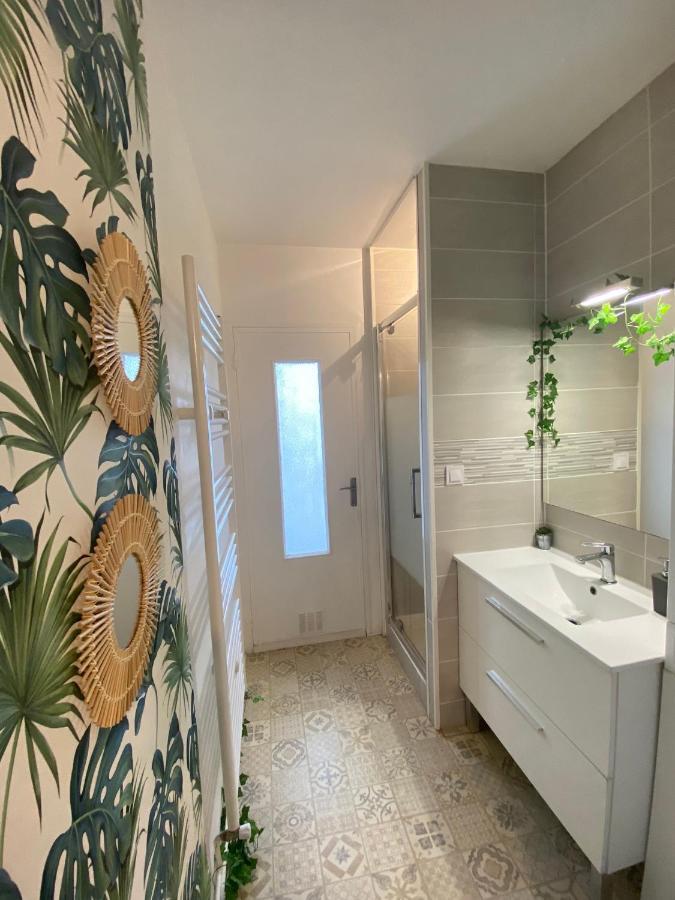 Superbe Appartement Au Calme Avec Parking Gratuit. Merignac  Luaran gambar